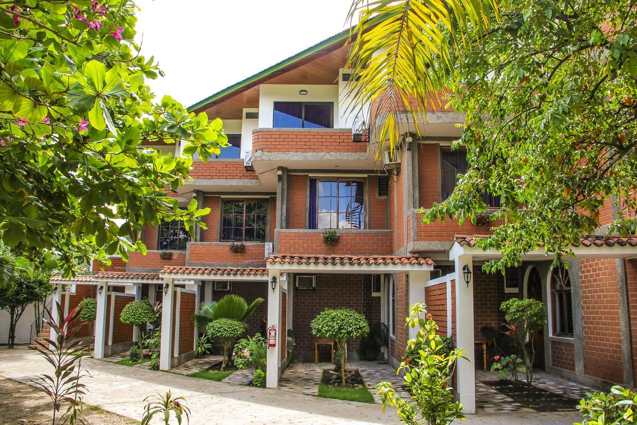 Los Gavilanes Hotel Pucallpa Exterior photo